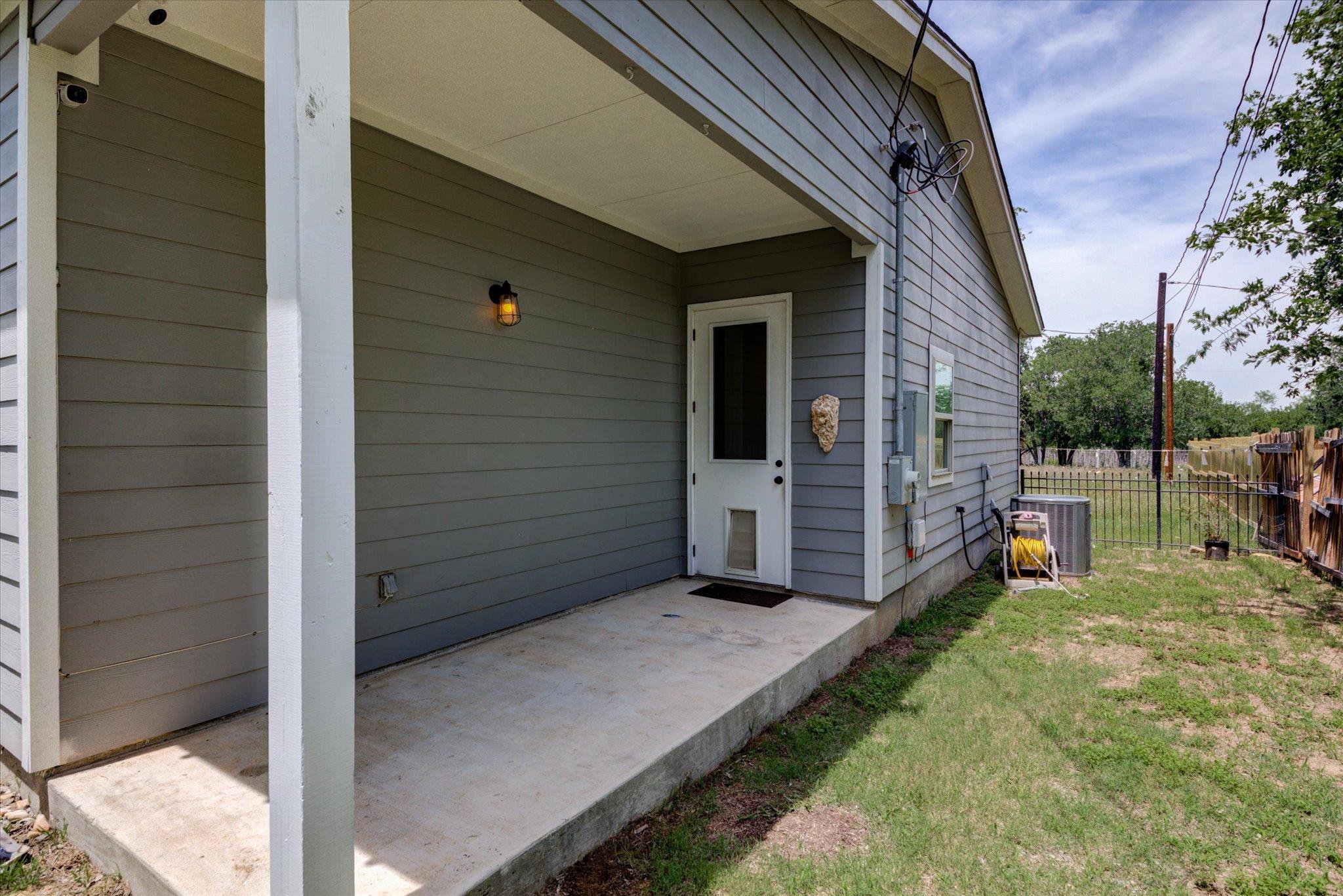 855 Aspen Lane Cottonwood Shores TX 78657