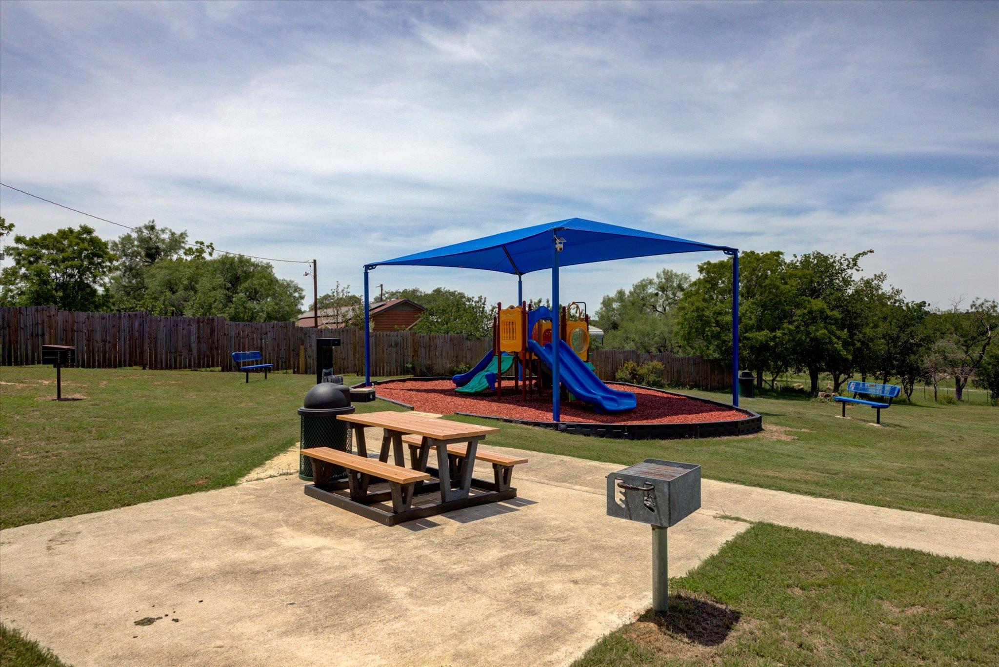 855 Aspen Lane Cottonwood Shores TX 78657