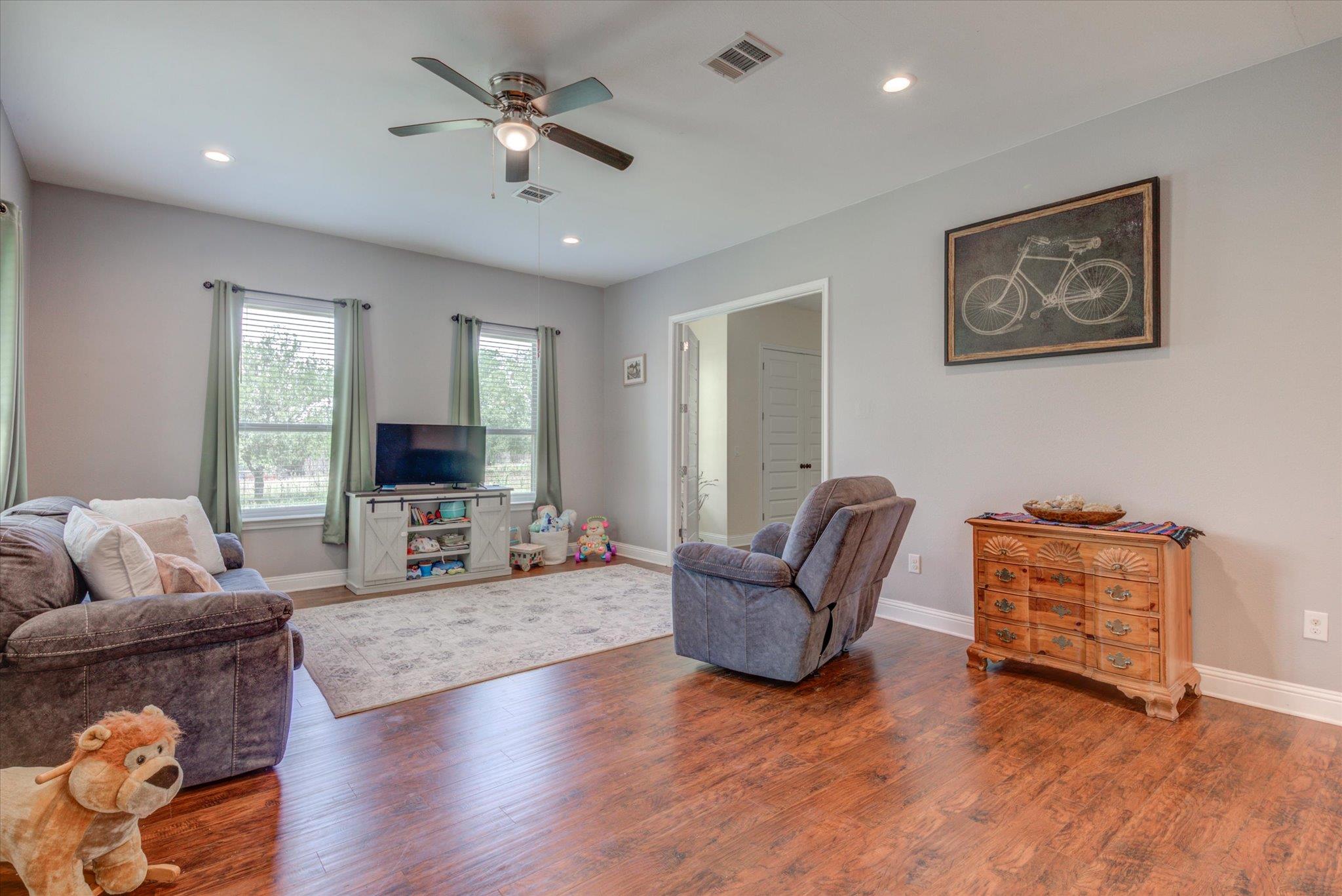 855 Aspen Lane Cottonwood Shores TX 78657
