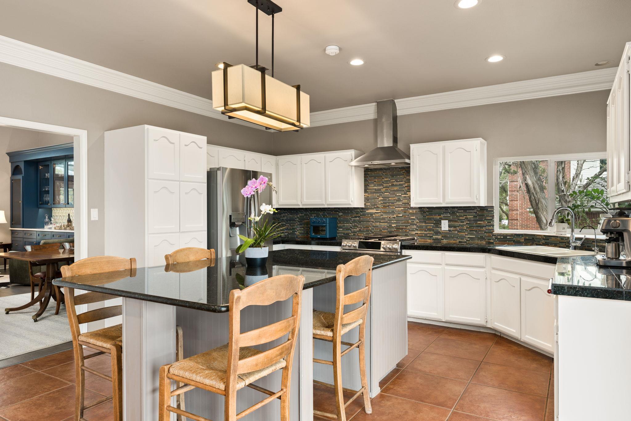 6711 Lakewood Point Cove Austin TX 78750