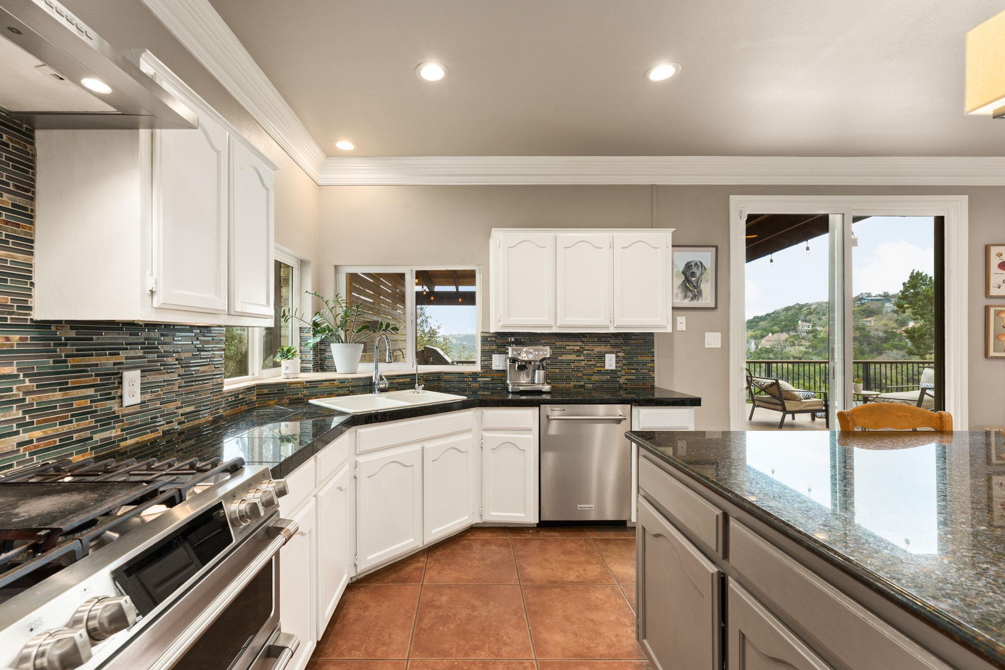 6711 Lakewood Point Cove Austin TX 78750