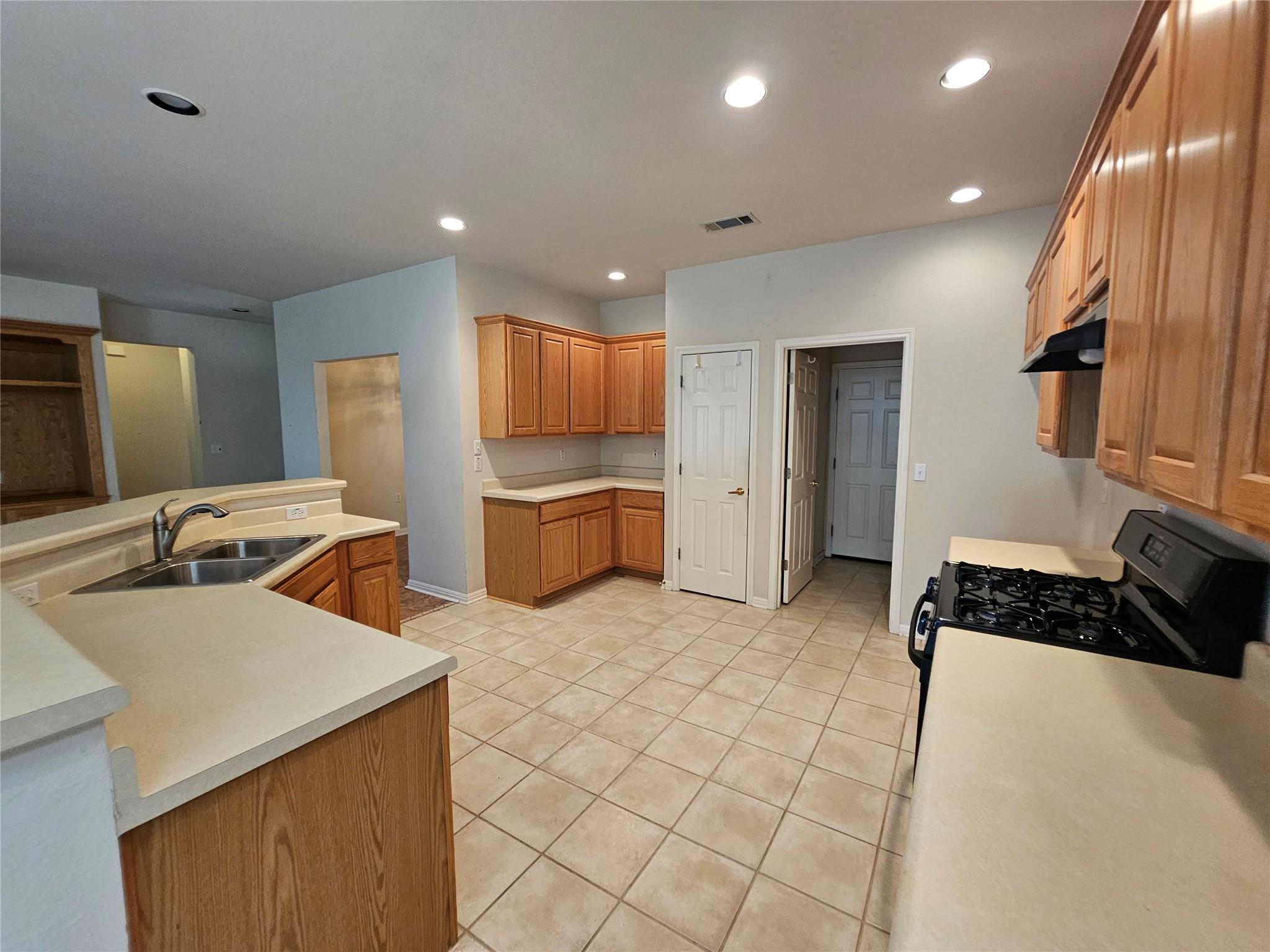 211 Red Poppy Trail Georgetown TX 78633