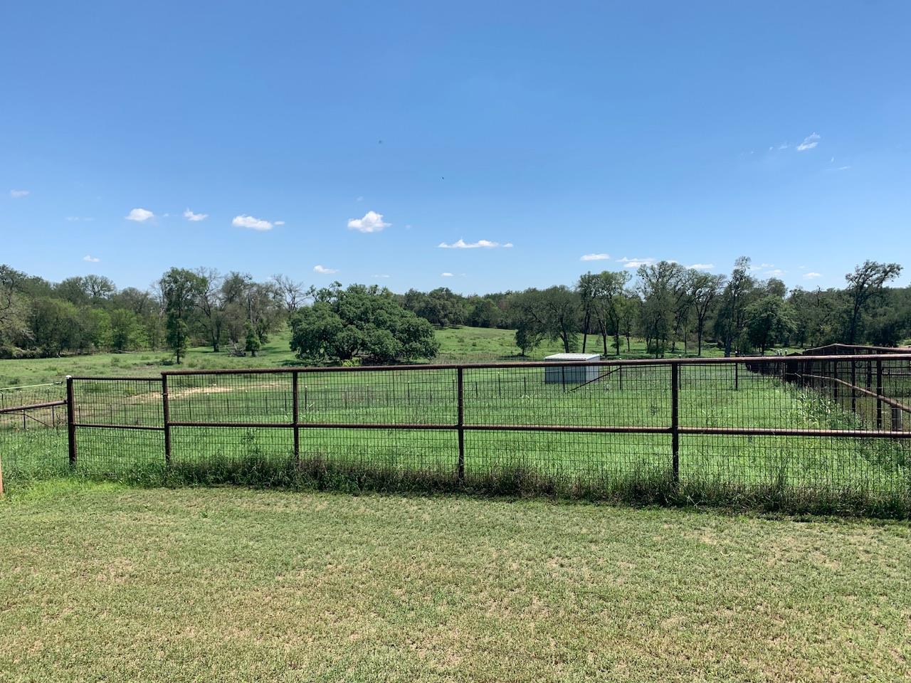 133 Clearfork Road Lockhart TX 78644