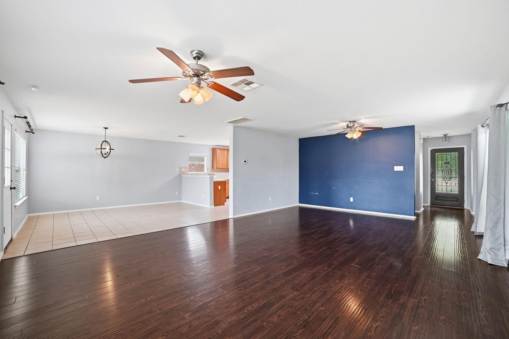 316 Housefinch Loop Leander TX 78641