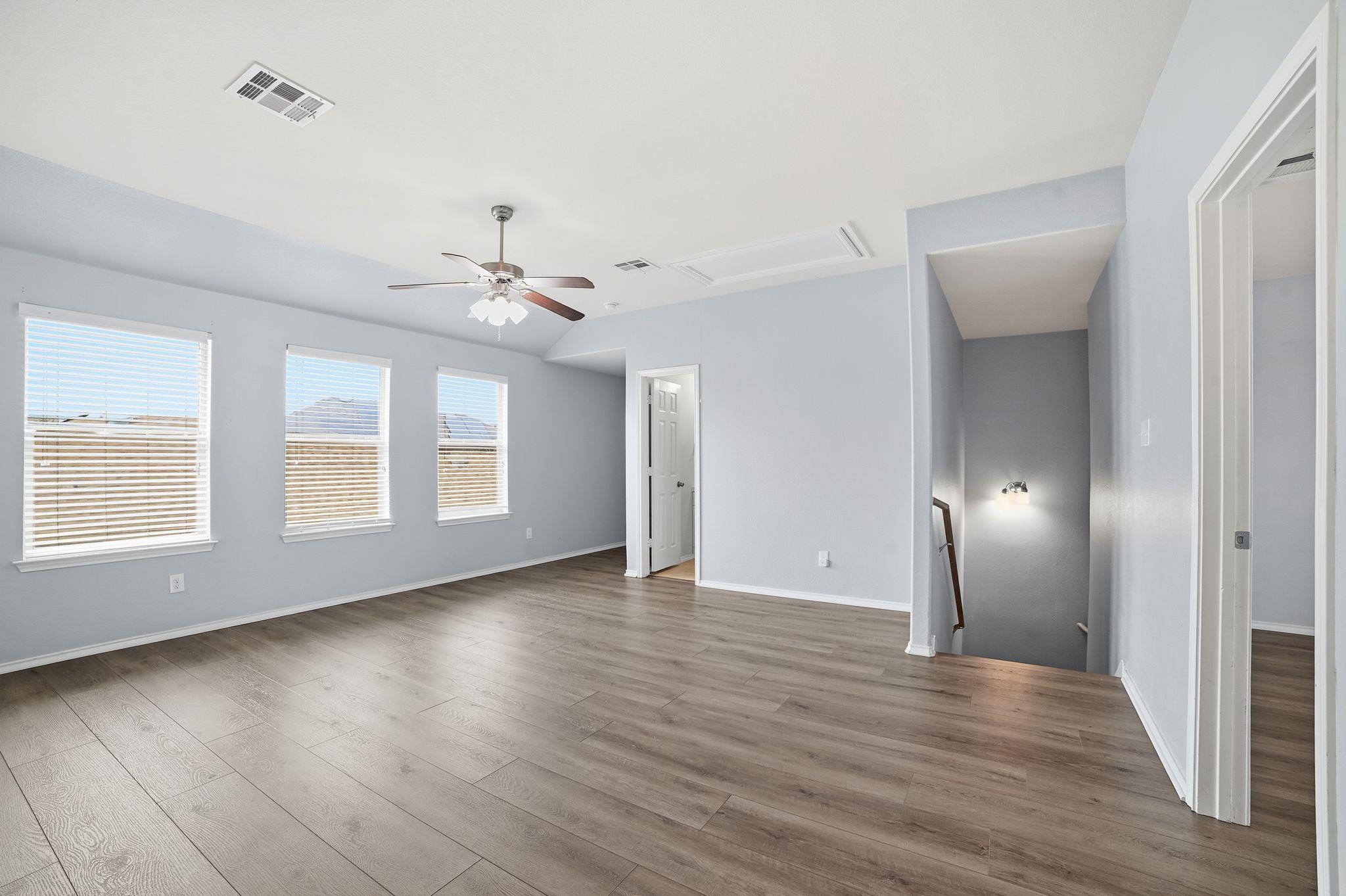 316 Housefinch Loop Leander TX 78641