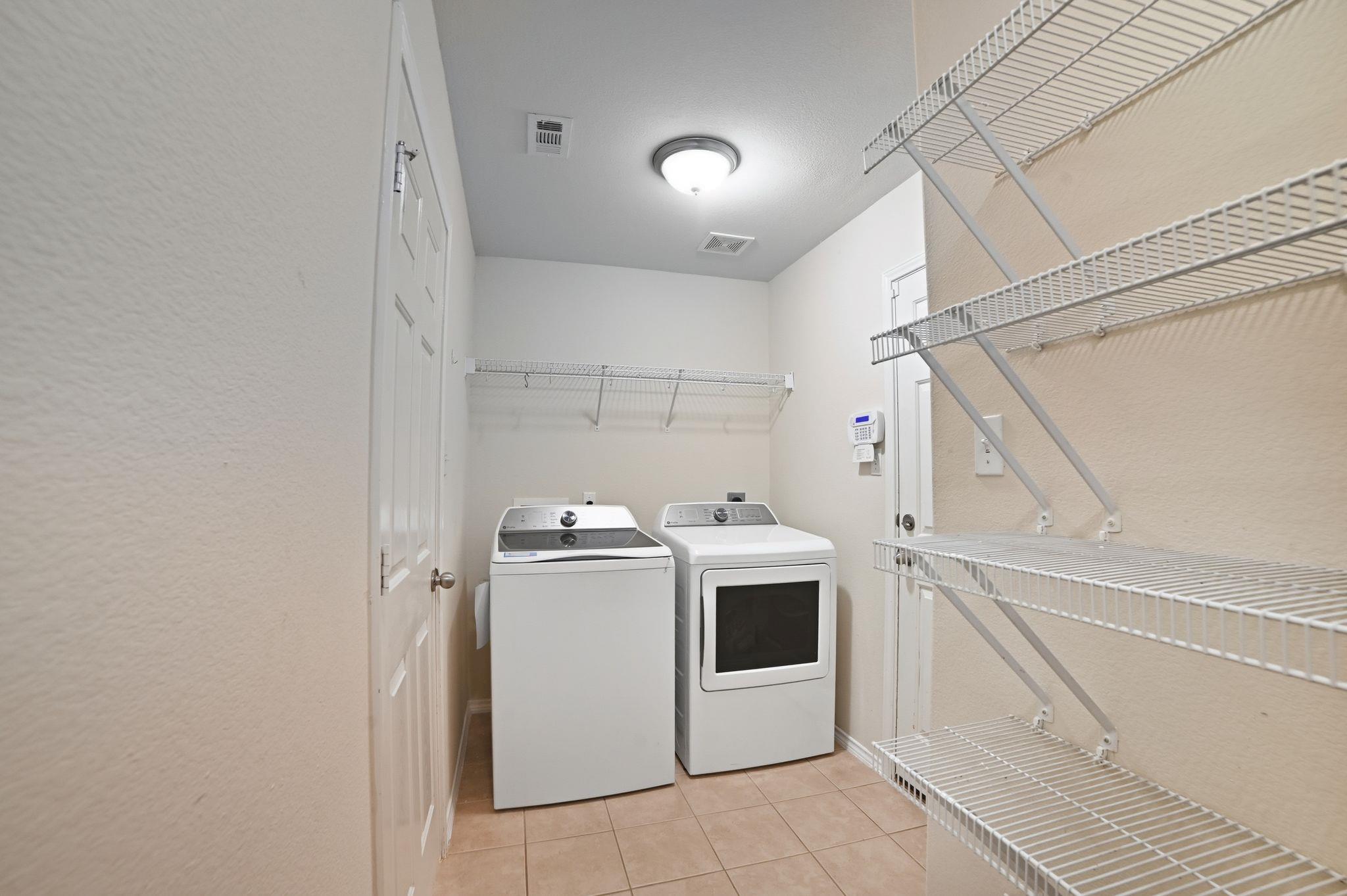 316 Housefinch Loop Leander TX 78641