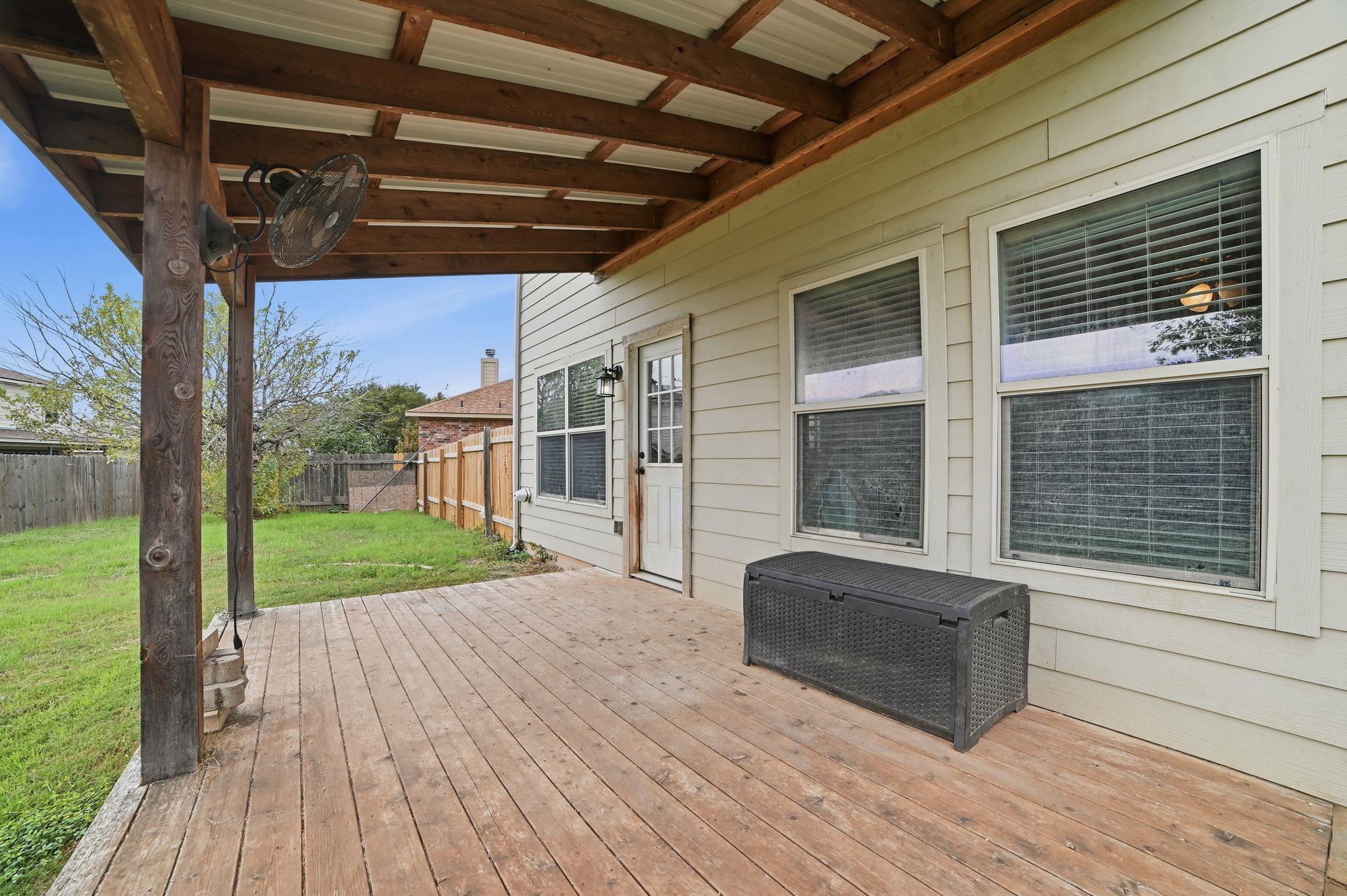 316 Housefinch Loop Leander TX 78641