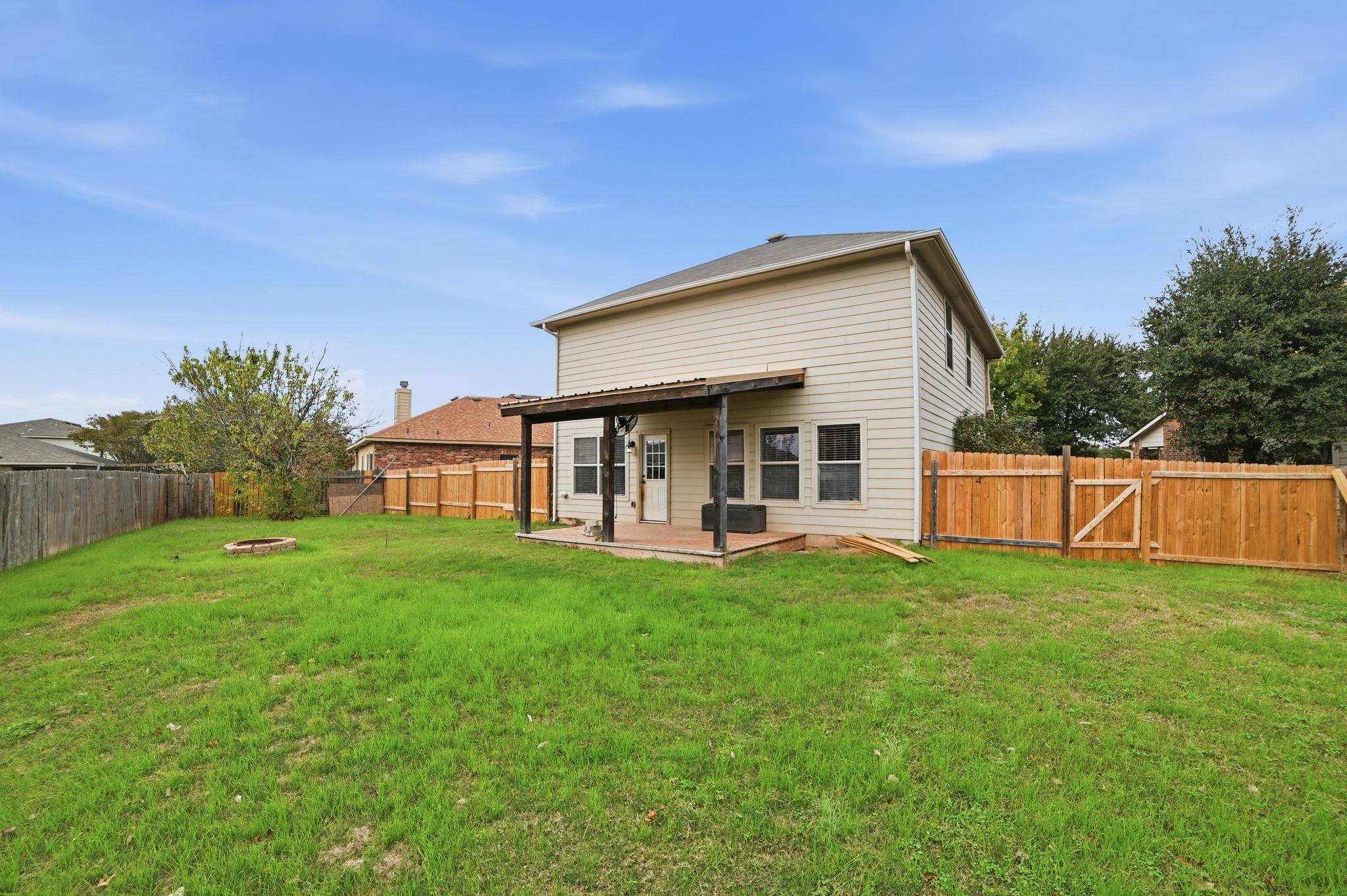 316 Housefinch Loop Leander TX 78641
