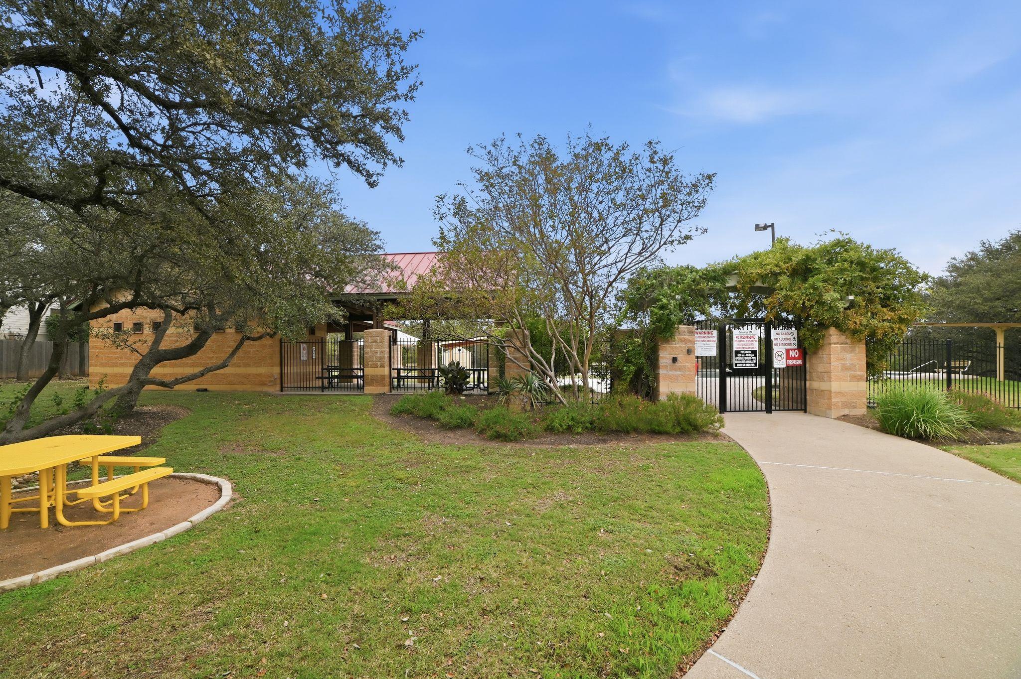 316 Housefinch Loop Leander TX 78641