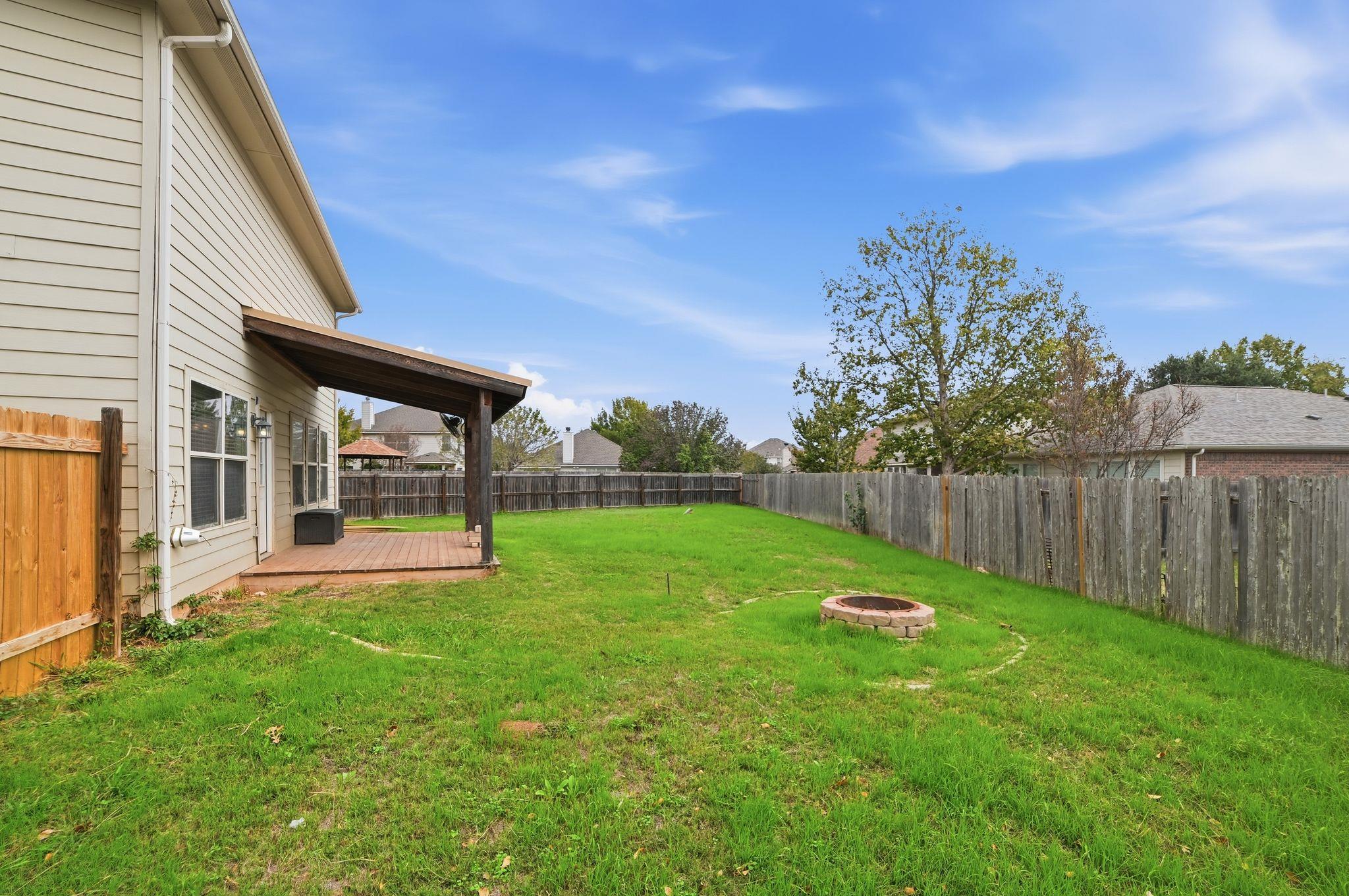 316 Housefinch Loop Leander TX 78641