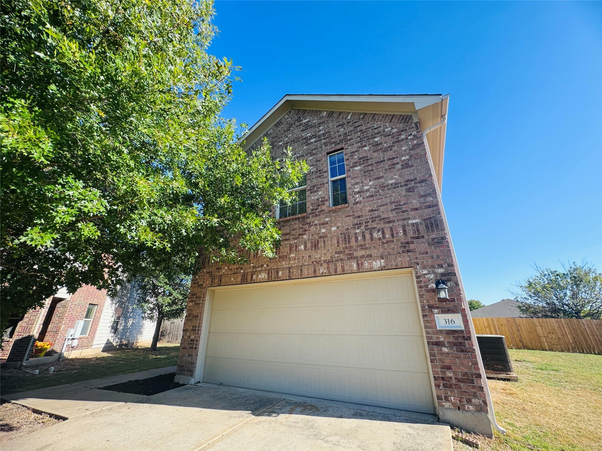 316 Housefinch Loop Leander TX 78641