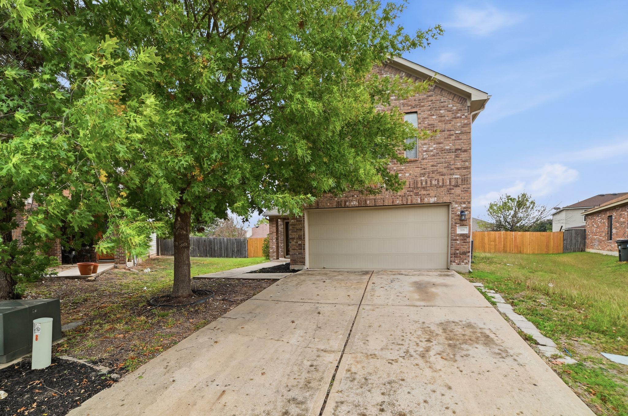 316 Housefinch Loop Leander TX 78641