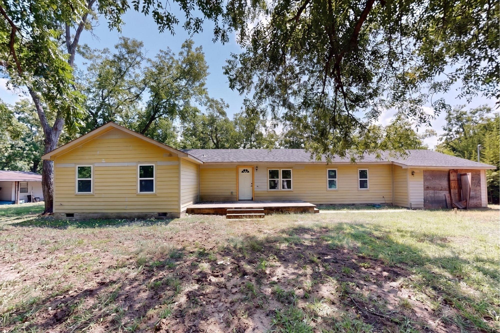 112 W Ila Street Elgin TX 78621