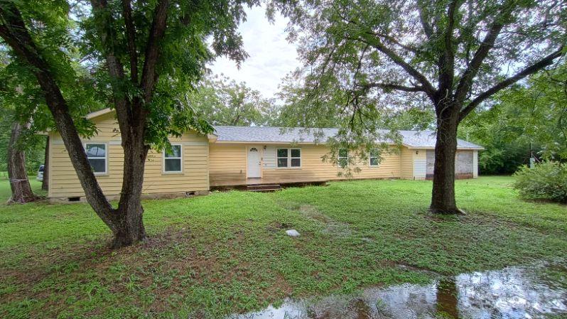 112 W Ila Street Elgin TX 78621