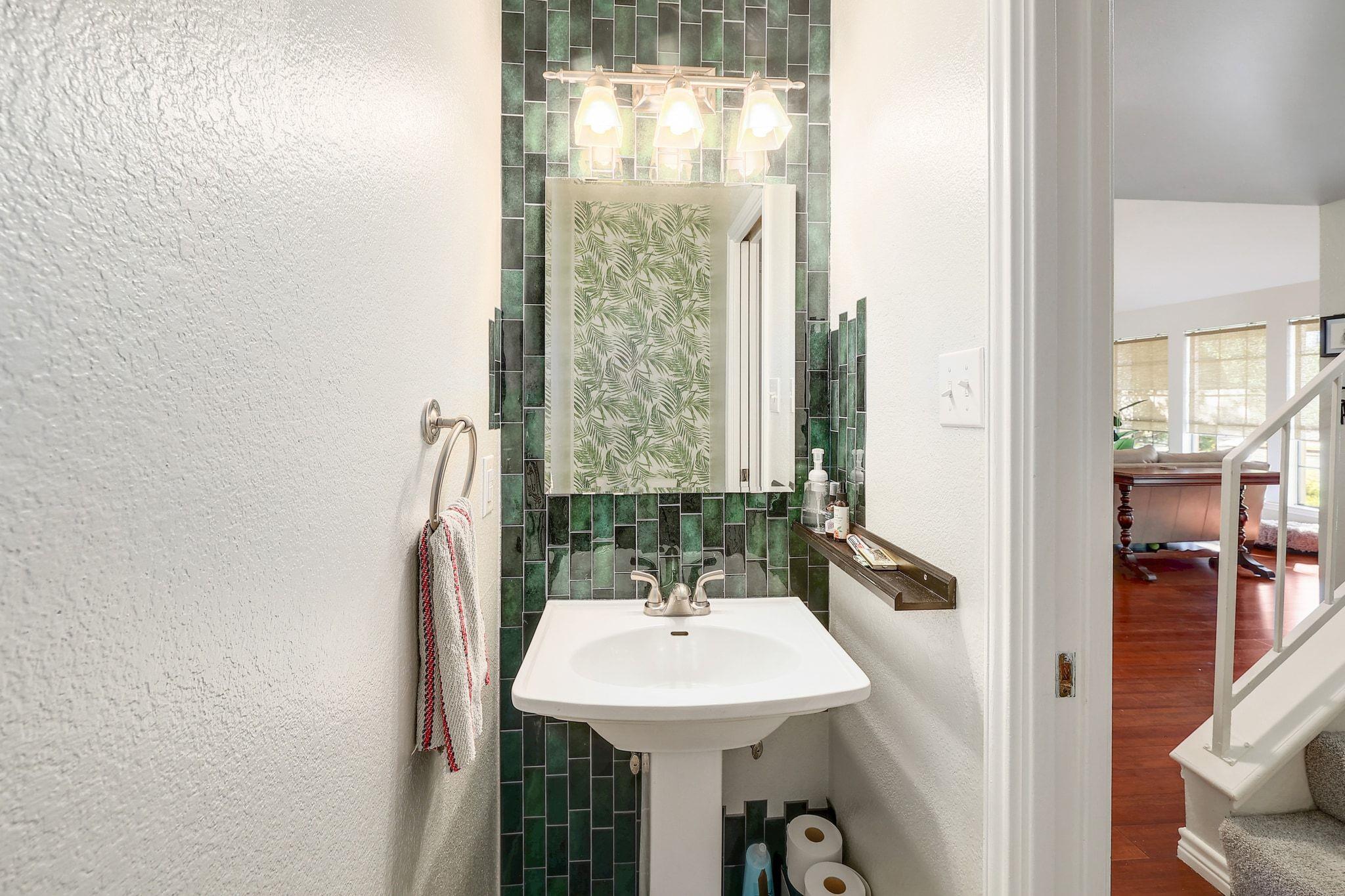 9006 Frostwood Trail Austin TX 78729