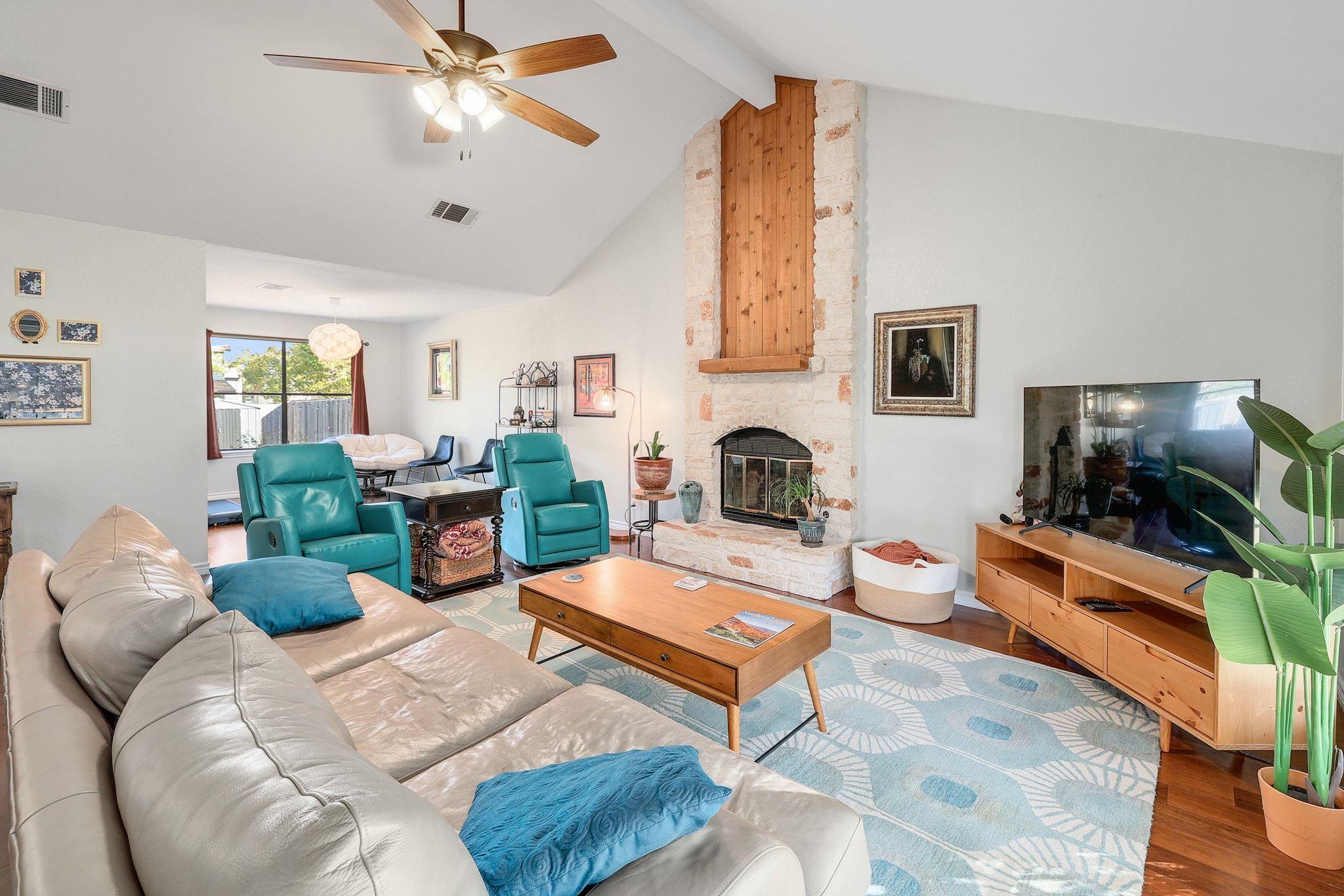 9006 Frostwood Trail Austin TX 78729