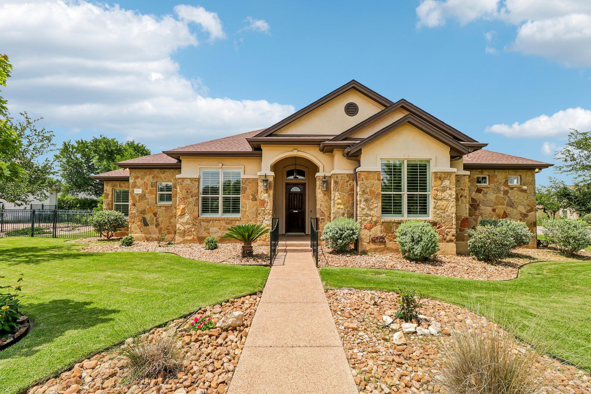 1302 Big Drive Georgetown TX 78628