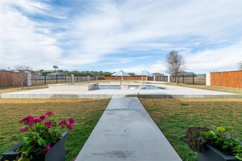 157 Mcnaughton Drive Liberty Hill TX 78642
