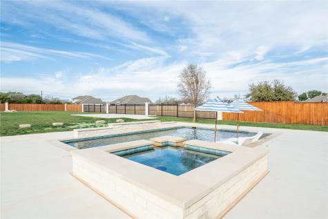 157 Mcnaughton Drive Liberty Hill TX 78642