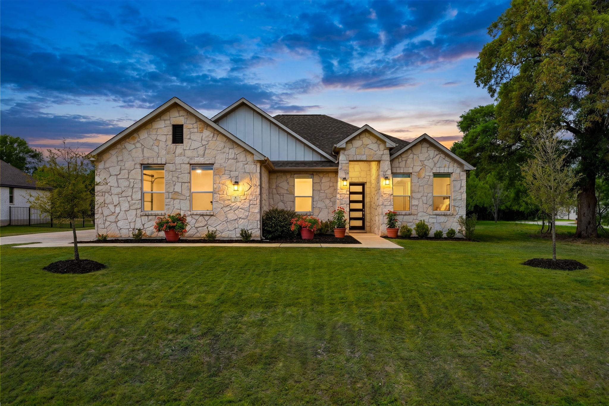 372 Raptor Beak Way Cedar Creek TX 78612