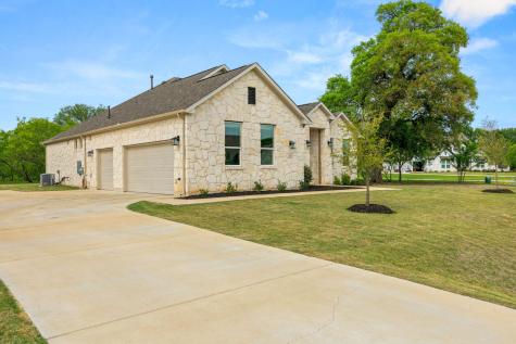 372 Raptor Beak Way Cedar Creek TX 78612