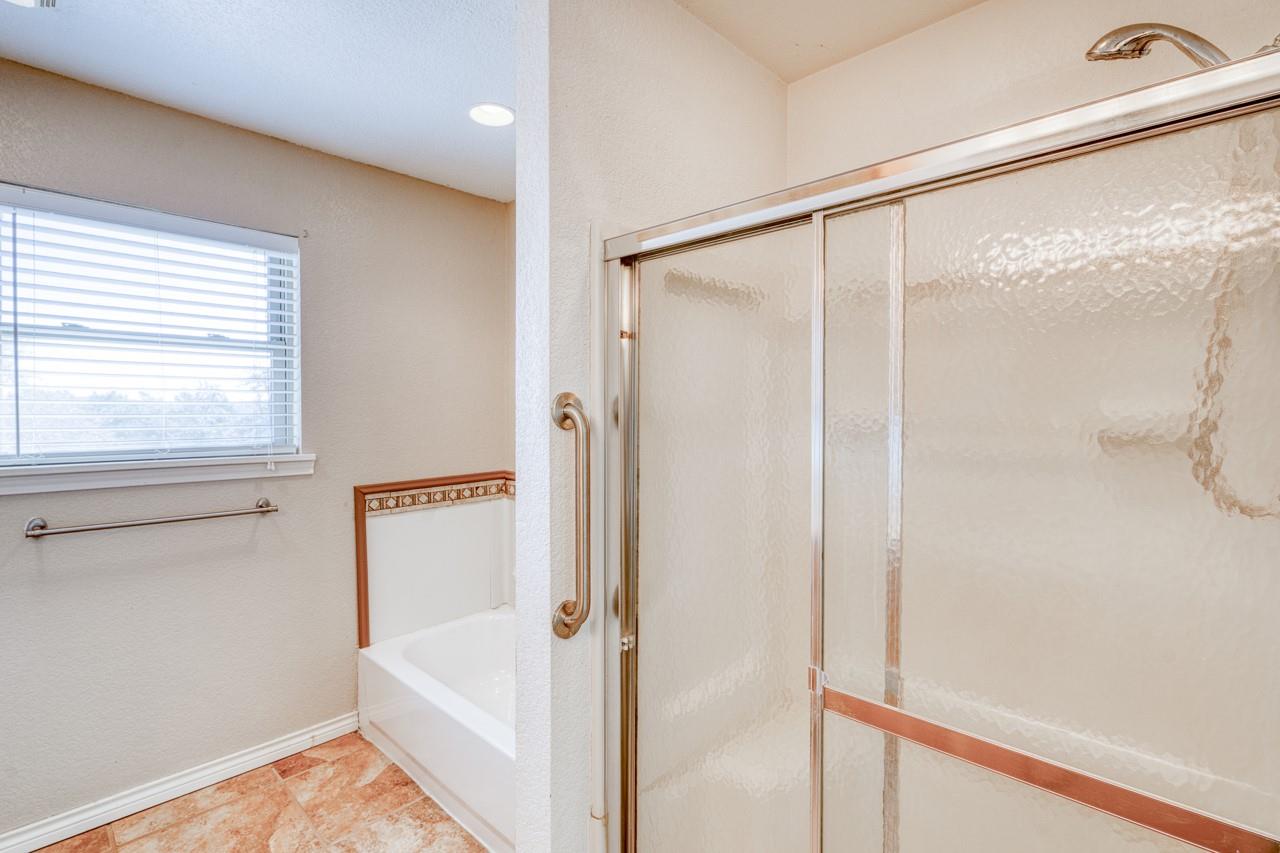 1129 Lonesome Loop Blanco TX 78606