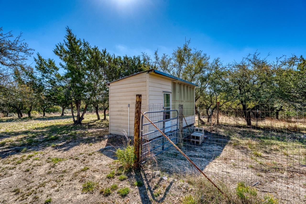 1129 Lonesome Loop Blanco TX 78606