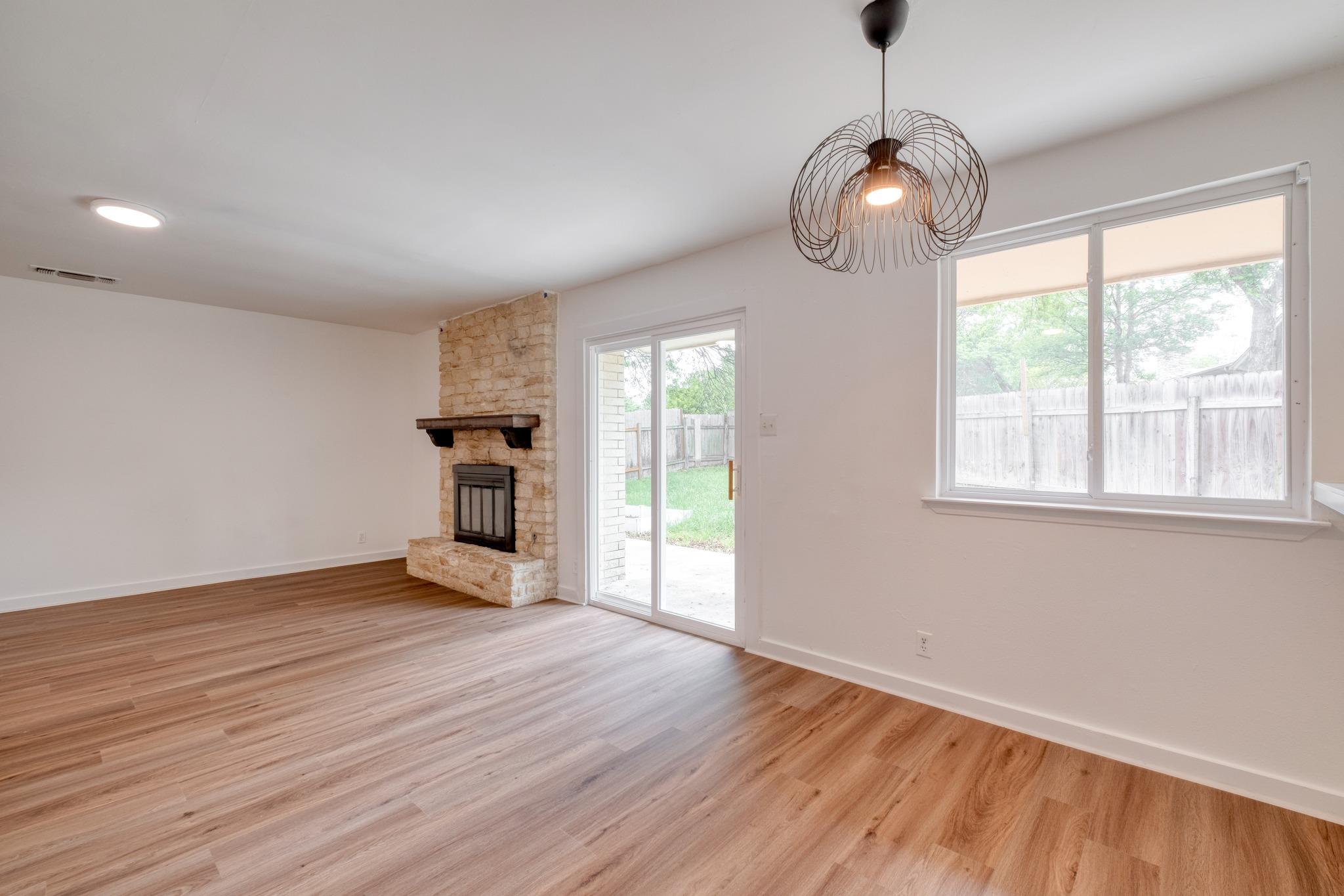 10214 Oak Hollow Drive Austin TX 78758