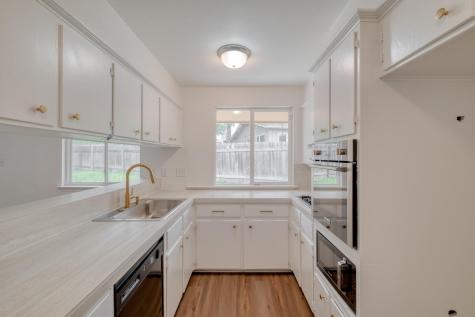 10214 Oak Hollow Drive Austin TX 78758