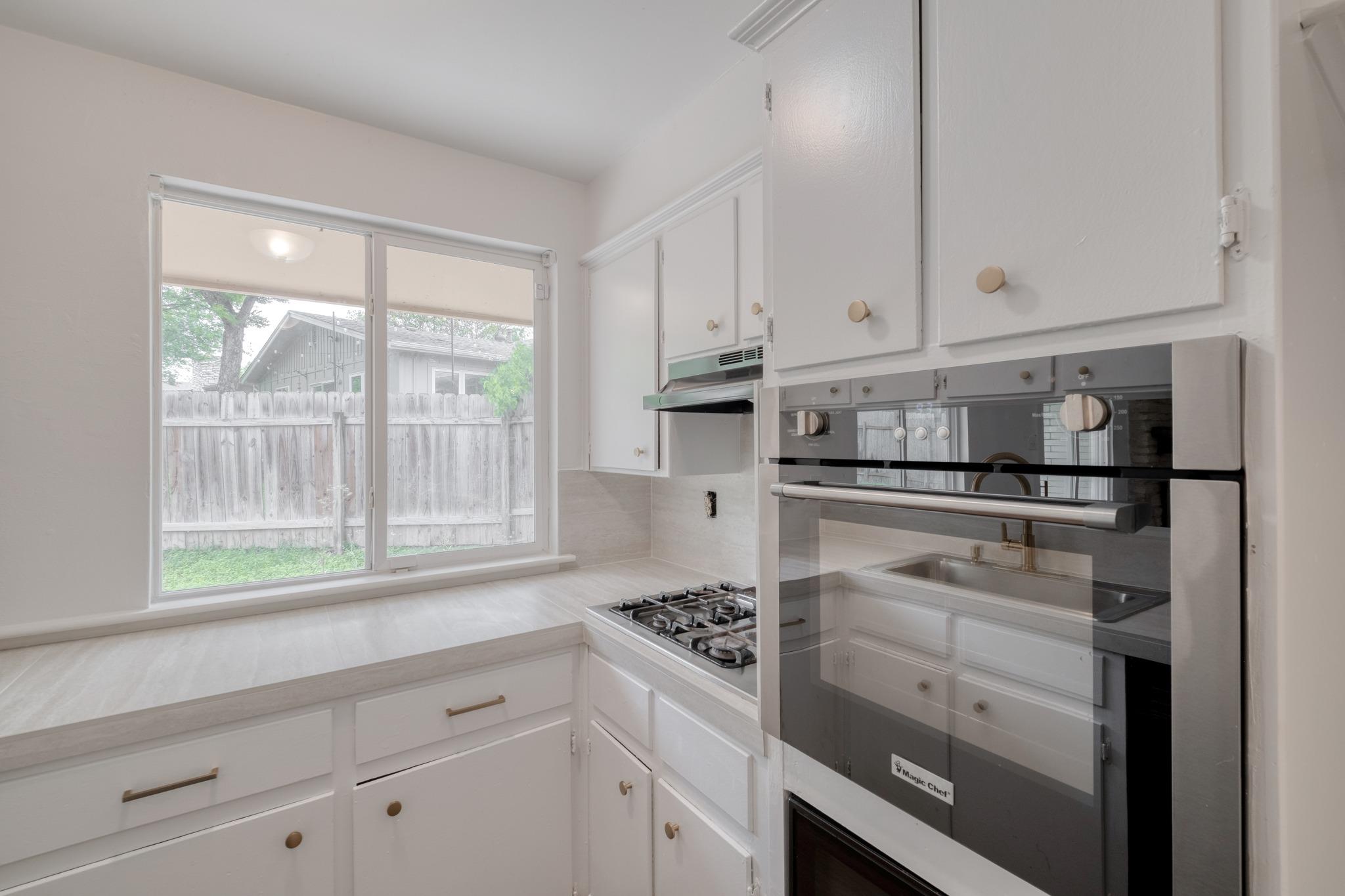 10214 Oak Hollow Drive Austin TX 78758