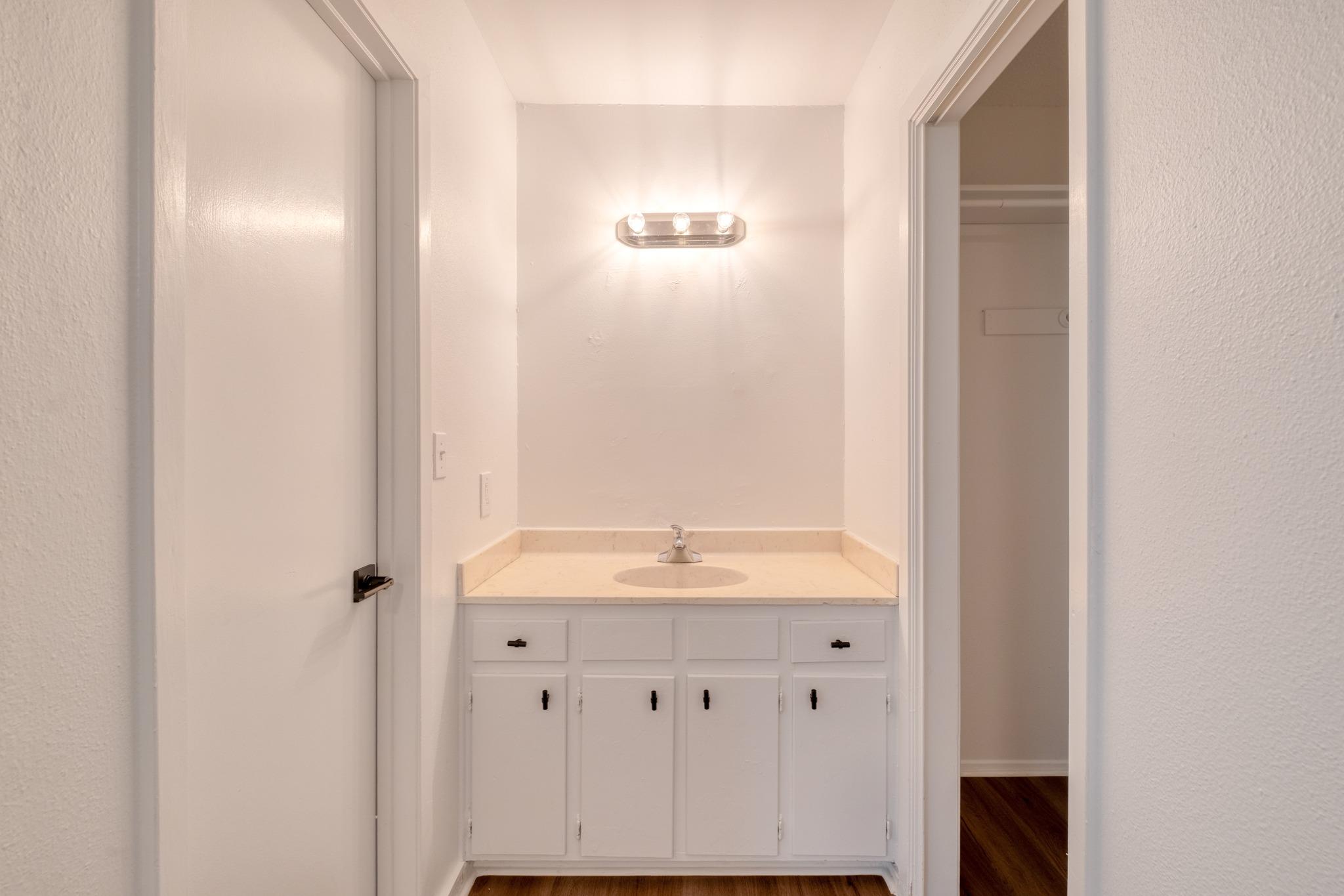 10214 Oak Hollow Drive Austin TX 78758