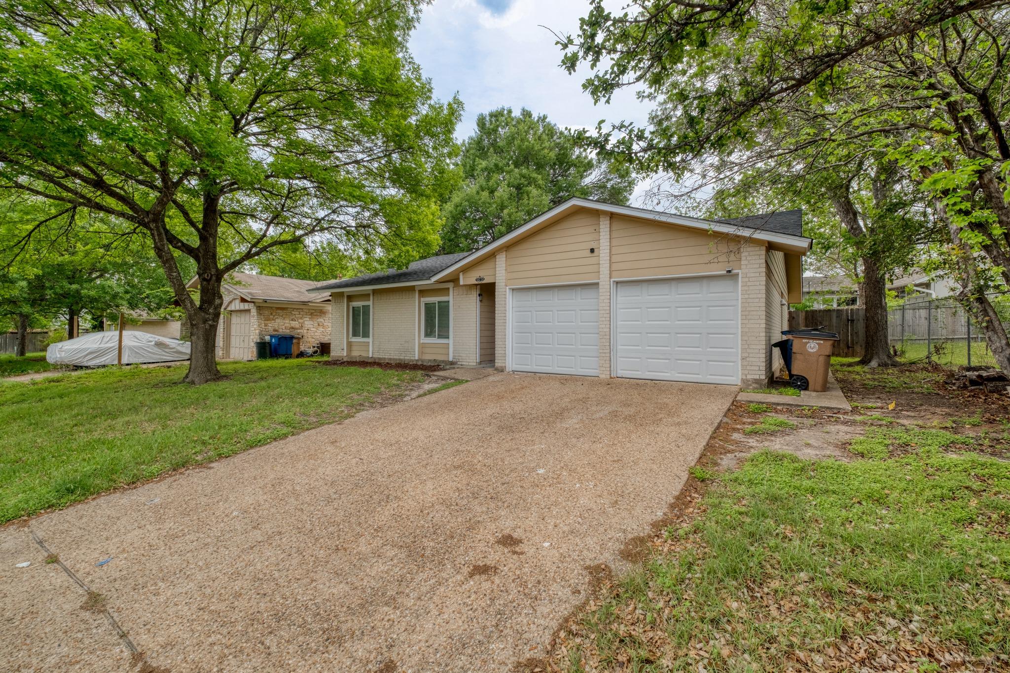 10214 Oak Hollow Drive Austin TX 78758