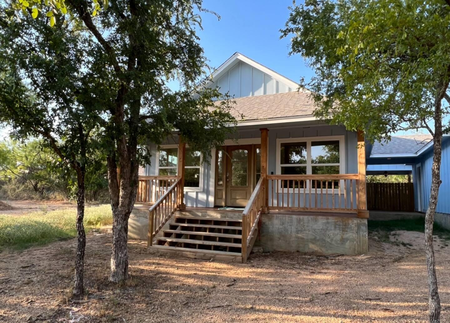 111 E Hickory Drive Granite Shoals TX 78654