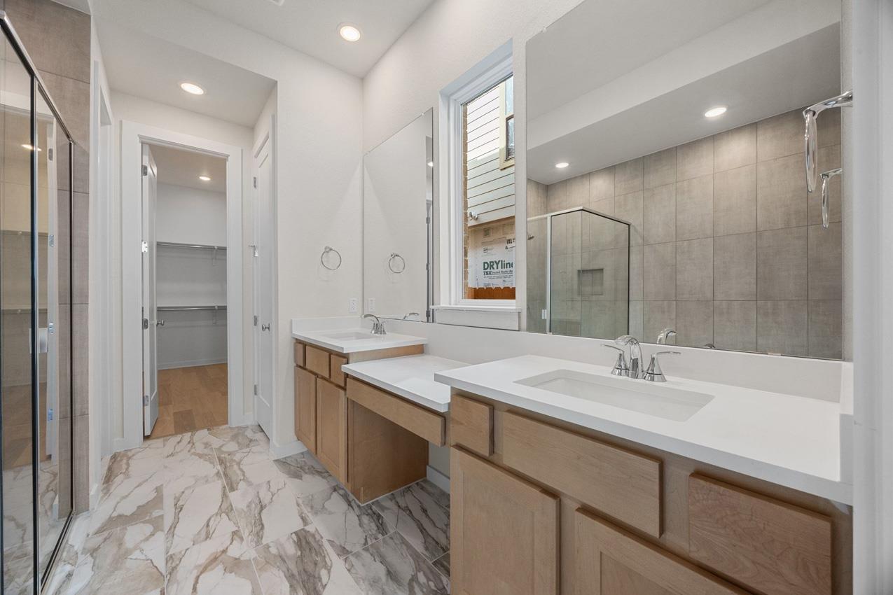 124 Top View Drive Liberty Hill TX 78642