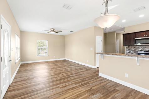 1628 Armstrong Street Luling TX 78648