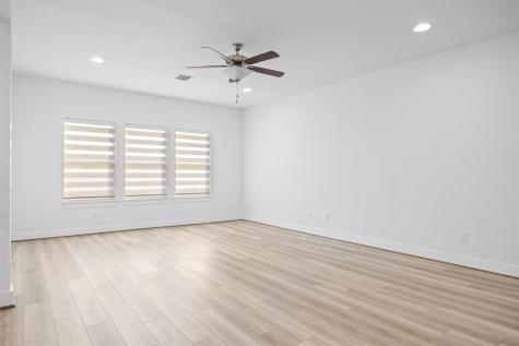 213 Great Lawn Bend Liberty Hill TX 78642