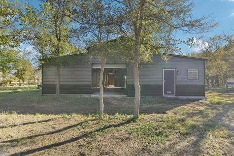 1777 Fox Lane Lockhart TX 78644