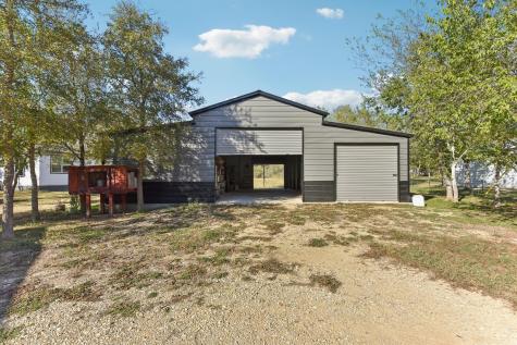 1777 Fox Lane Lockhart TX 78644