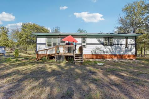 1777 Fox Lane Lockhart TX 78644