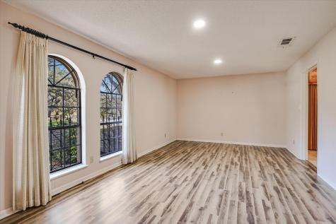 8900 Currywood Drive Austin TX 78759