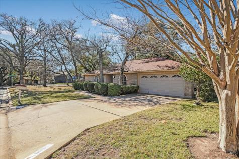 8900 Currywood Drive Austin TX 78759