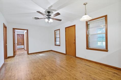 1401 N East Street Belton TX 76513