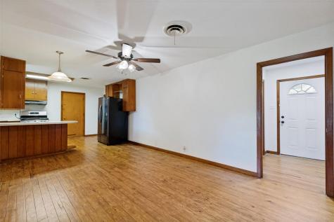 1401 N East Street Belton TX 76513
