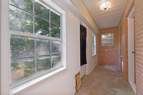 1401 N East Street Belton TX 76513
