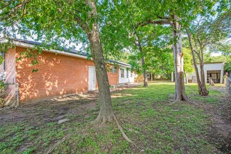 1401 N East Street Belton TX 76513