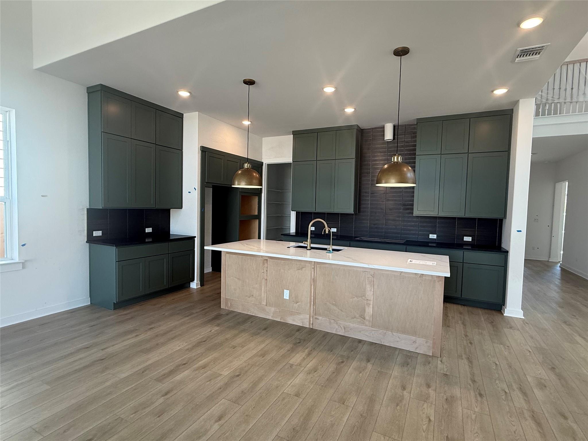 10708 Worth Lane Manor TX 78653