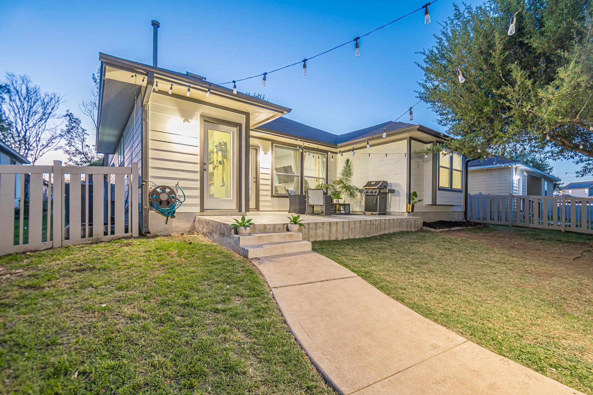 1031 Powell Kyle TX 78640