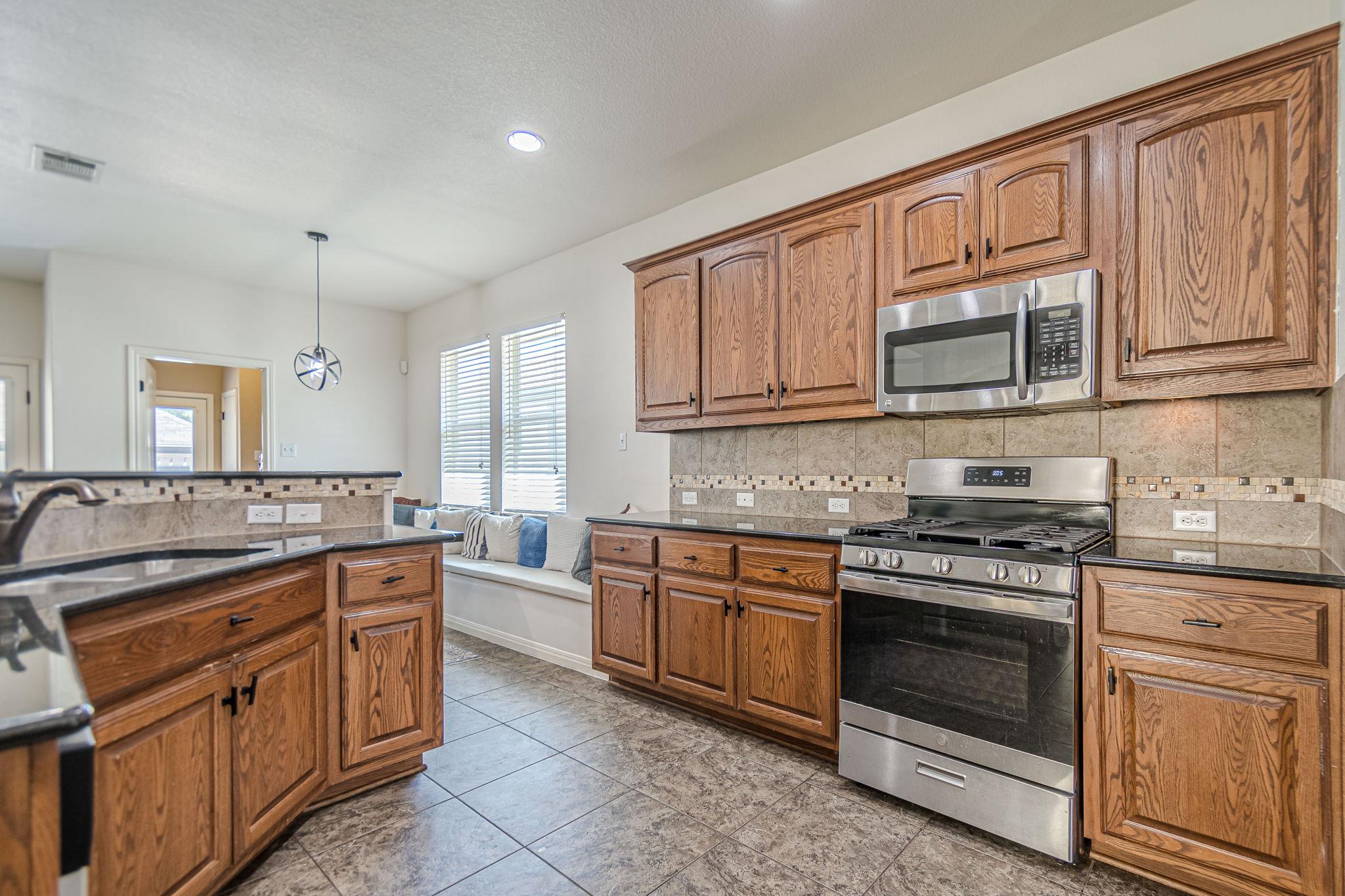 1031 Powell Kyle TX 78640