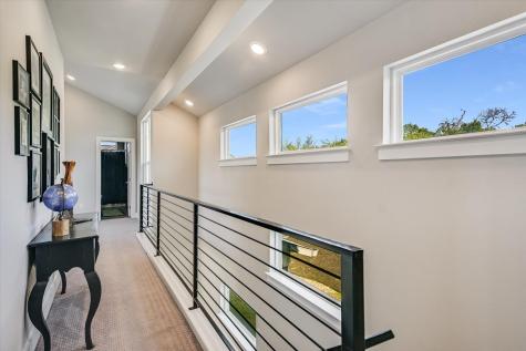 1005 Larkhall Drive Spicewood TX 78669