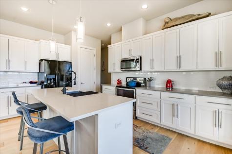 1005 Larkhall Drive Spicewood TX 78669